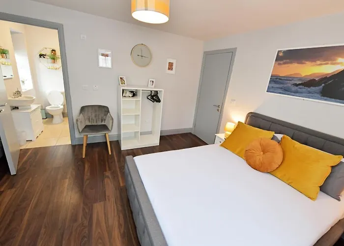 Lodge Pier House Dingle